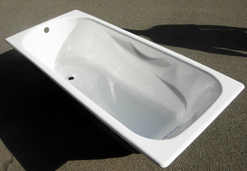 Ванна чугунная эм. 1,5х0,75 Новокузнецк Сибирячка У + ножки