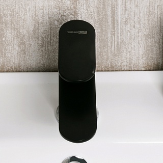 Смеситель д/умывальника "Elbe" (7403) 35мм черный WasserKraft