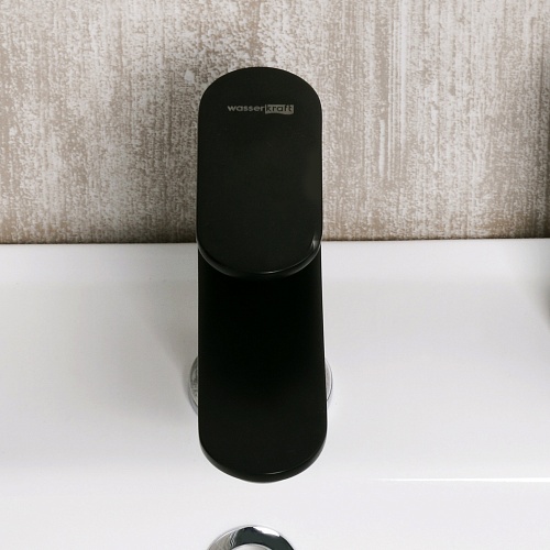 Смеситель д/умывальника "Elbe" (7403) 35мм черный WasserKraft