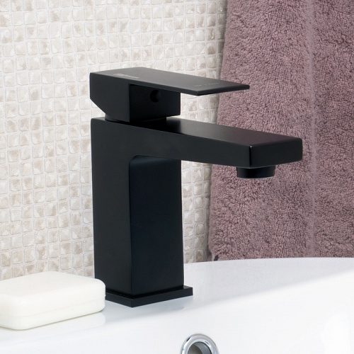 Смеситель д/умывальника "Abens" (2003) черный  WasserKraft АКЦИЯ