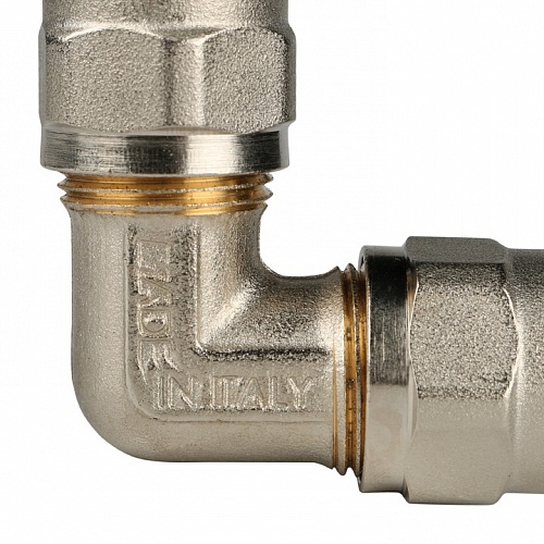 Угольник 90  16x16 SFS-0003-001616 STOUT