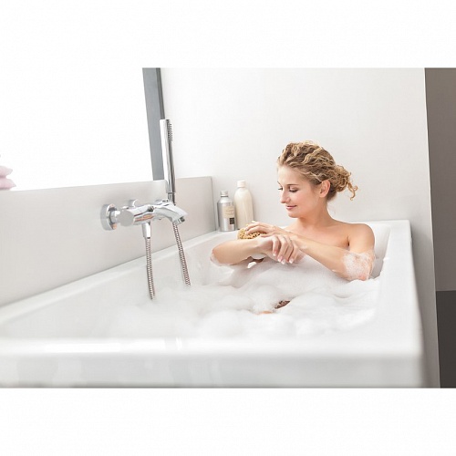 C741000000    Ванна CHROME 170*75 белая