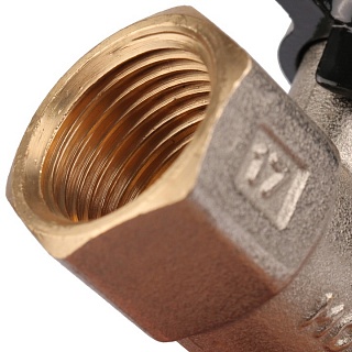 Кран шар. с нак. гайкой прямой баб. ВР 1/2x1/2 (SVB-0009-000015) STOUT