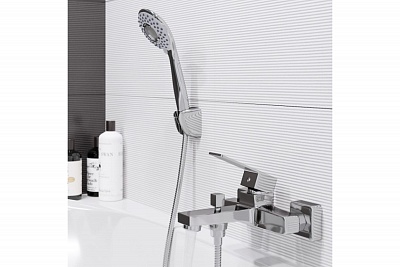 Смеситель д/ванны "Akari" (AKA-1014) короткий излив TOKITO