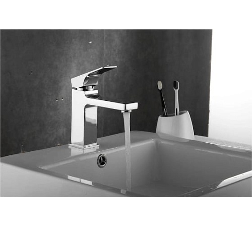 Смеситель д/раковины ROSE хром R1001-1