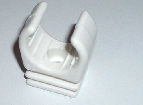 Клипса одинарная 18-22мм  9828с