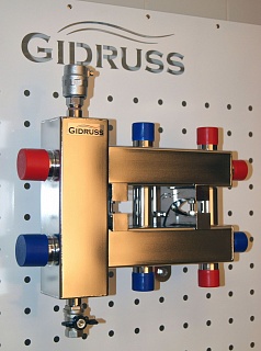 .  BMSS-60-3DU Pmax=60  (1 , 1 , 1  ) AISI304